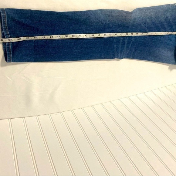 Kut From The Kloth Jeans Women’s Size 6 Distressed High-Rise Baby Bootcut - Picture 13 of 16